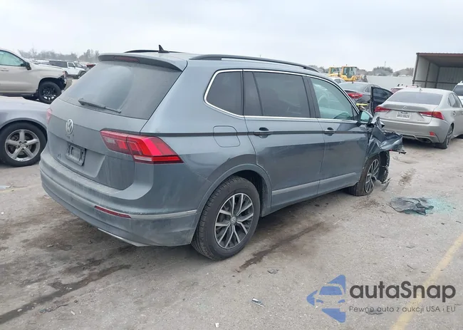 3VV3B7AX9MM034390: 44080342