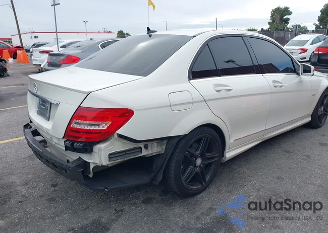 WDDGF4HB0CR220268: 44080500