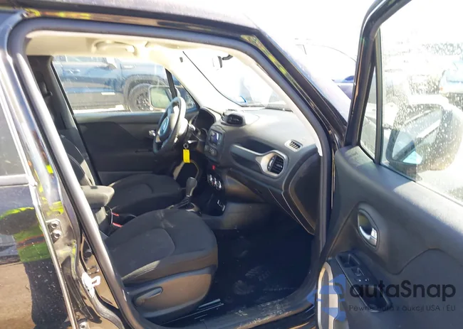 ZACCJAAT8FPB94322: 44081595