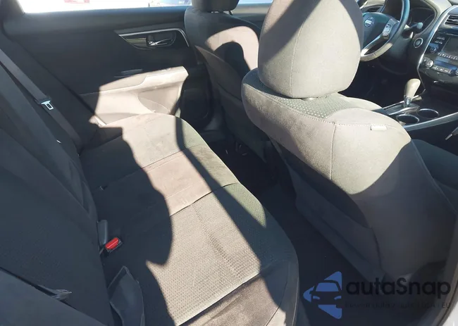 1N4AL3AP3EC278587: 44081615