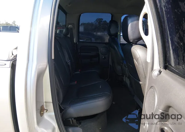 1D7HA18D05J601221: 44081663