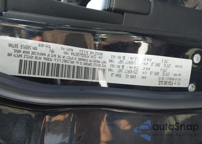 1C4PJMCS2GW182744: 44081738