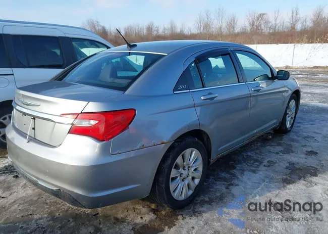 1C3CCBAG0EN171969: 44081752