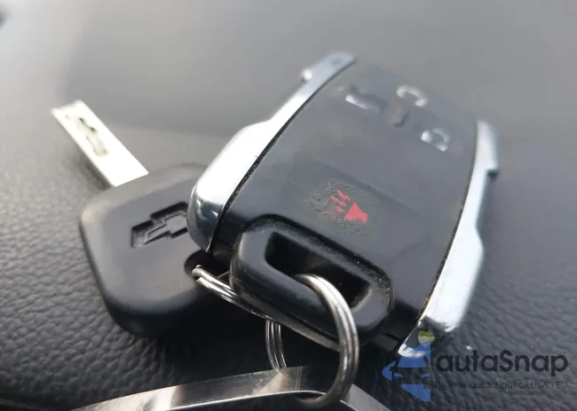 1GCGSDEN1J1167547: 44081753