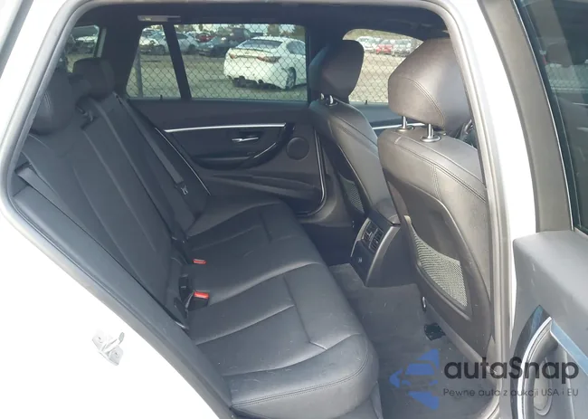 WBA8K3C55JA483547: 44081759