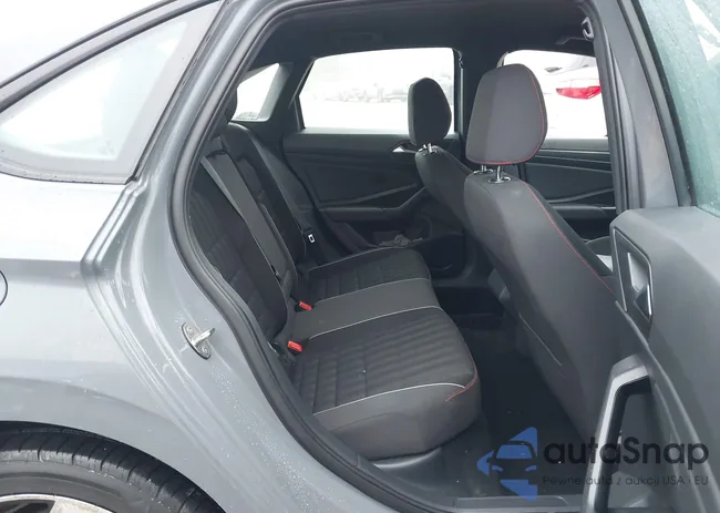 3VW6T7BU0KM200738: 44081784