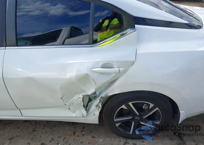 3N1AB8CV3RY254117: 44081788