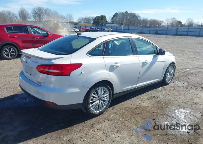 1FADP3J26FL238527: 44081845