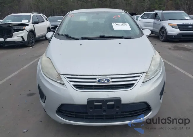 3FADP4BJ3DM143916: 44081869