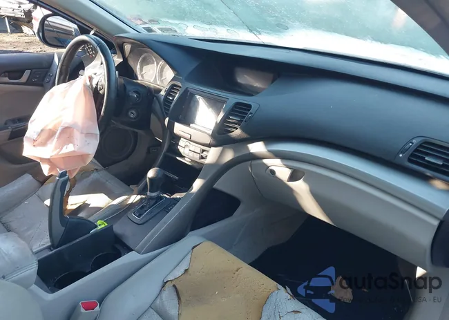 JH4CU2F65AC043434: 44081875