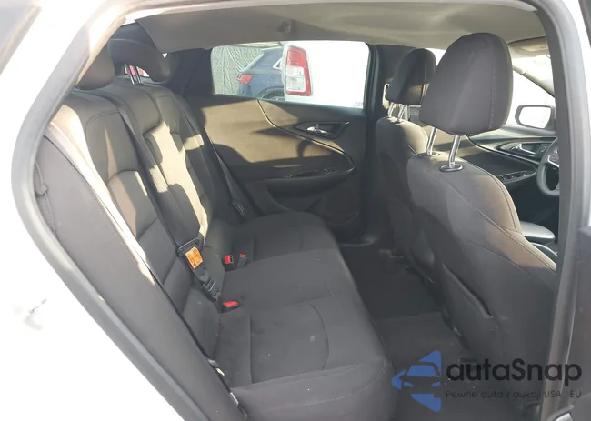 1G1ZB5ST3JF209262: 44081883