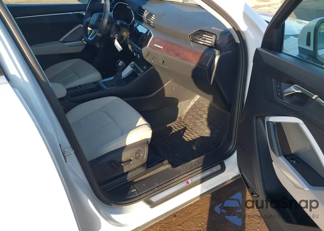 WA1EECF38N1138603: 44081982