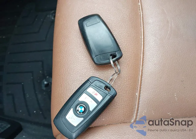 5UXWY3C57G0N86748: 44082012