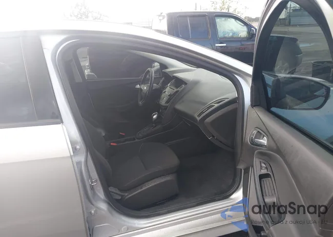 1FADP3F29GL234322: 44082053