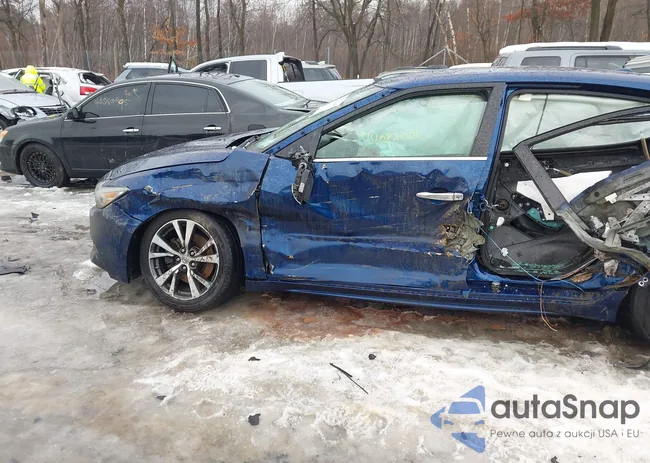 1N4AA6AP2HC426613: 44082056