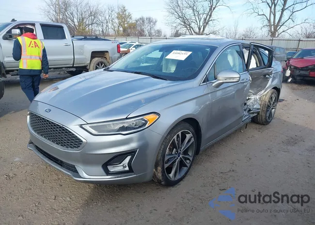 3FA6P0D99LR130920: 44082159