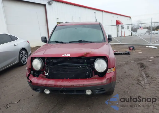 1C4NJRBB6GD782085: 44081385