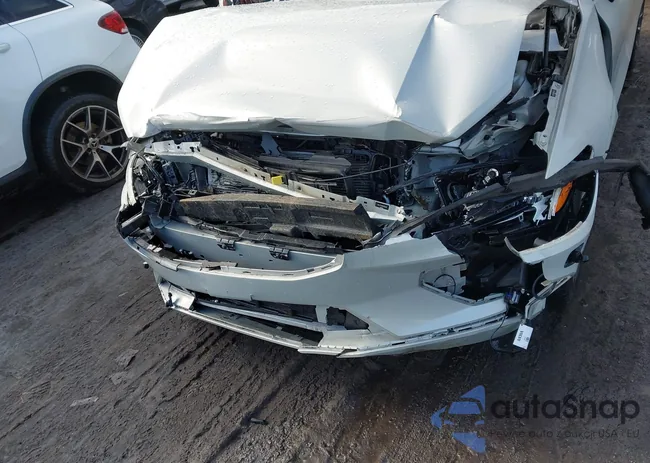 7JRL12TZ6NG162330: 44081447