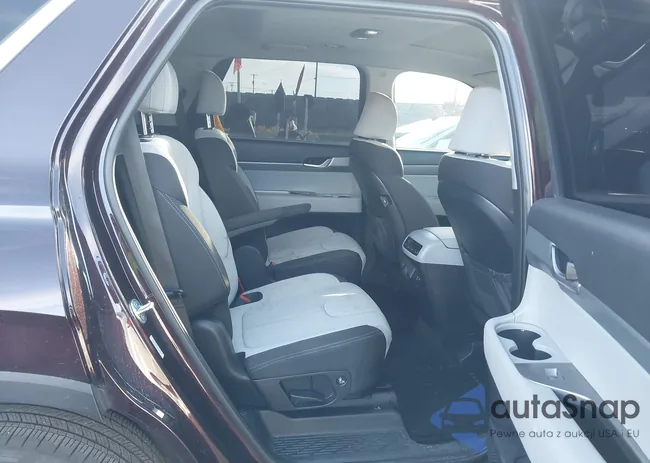 KM8R2DHE3NU449953: 44081559