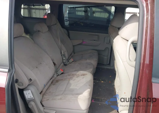 KNDMB5C12F6032709: 44082566