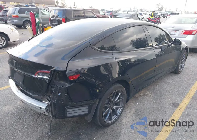 5YJ3E1EA2MF938613: 44082605