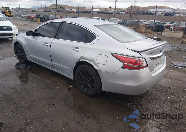 1N4AL3AP8EC104692: 44082680