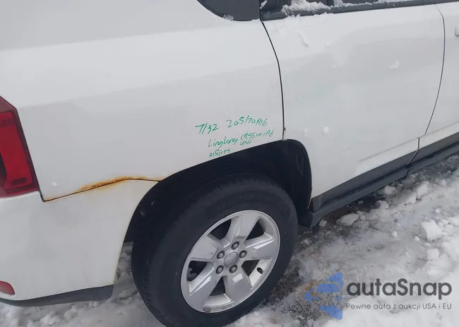 1C4NJCEA9GD619897: 44082764