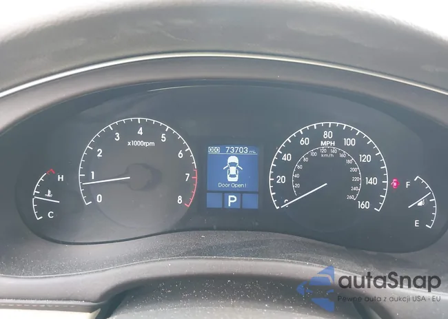 KMHGC4DD2CU152090: 44082784