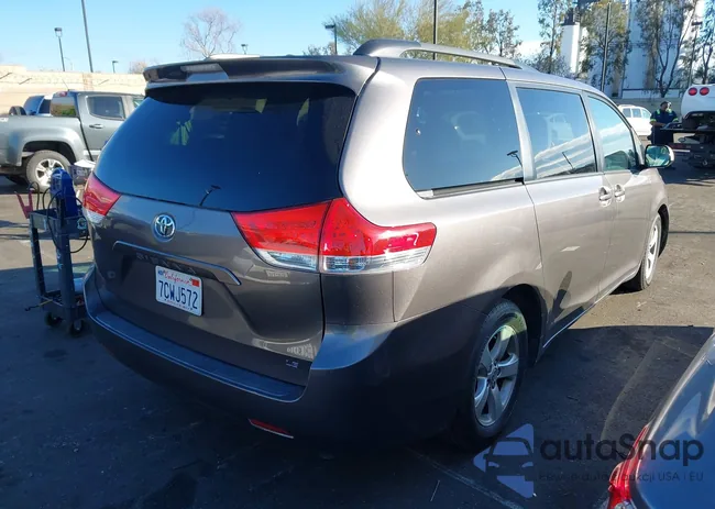 5TDKK3DC9ES423592: 44082883