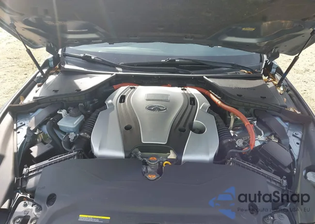 JN1AV7AR9FM850824: 44082910