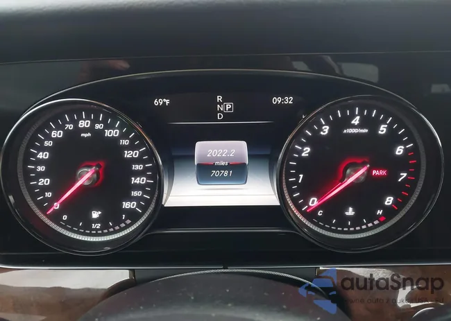 WDDZF4JB9HA084263: 44082916