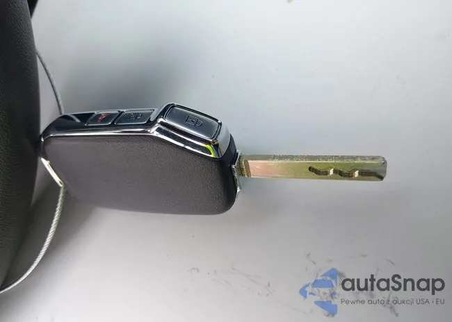 KNDCP3LEXS5270313: 44082937