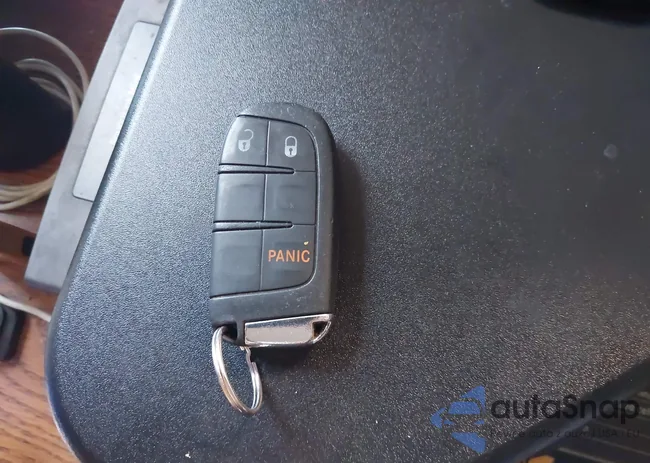 3C4NJCAB4JT250740: 44083124