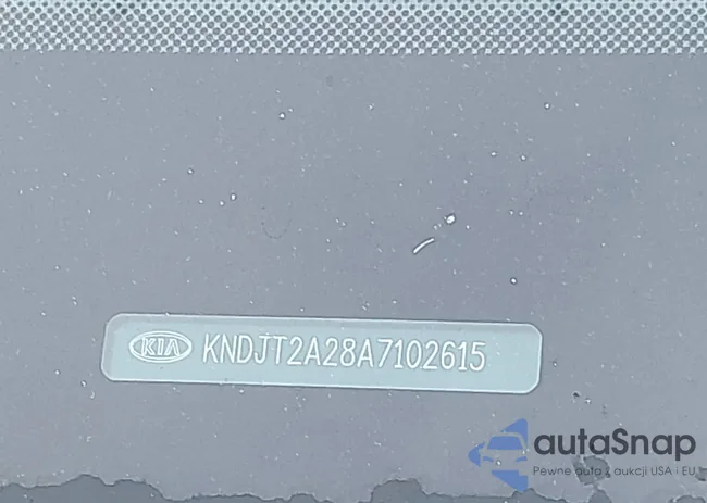 KNDJT2A28A7102615: 44083146