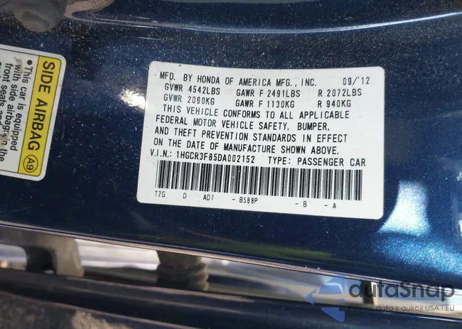 1HGCR3F85DA002152: 44082352