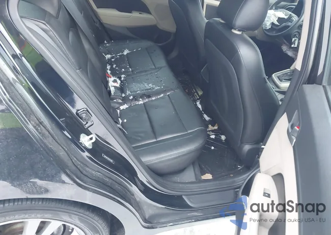 5NPD84LF8JH242489: 44082359