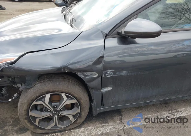 3KPF24AD0ME393069: 44082467