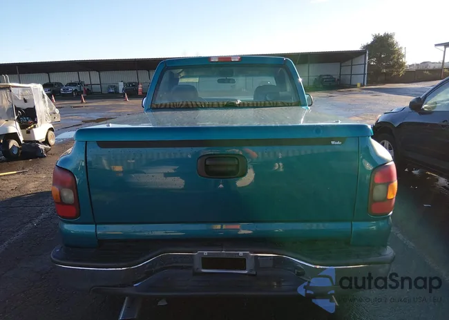 1GCEC14V62Z205328: 44082531