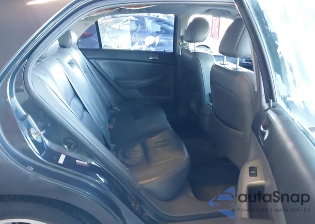 1HGCM66857A016900: 44083596