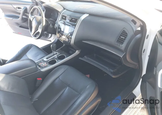 1N4AL3APXEC326621: 44083655