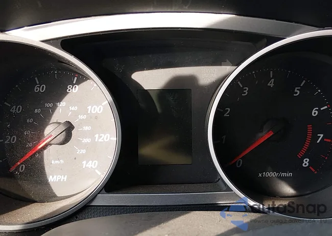 JA4AS2AW1AZ014008: 44083689