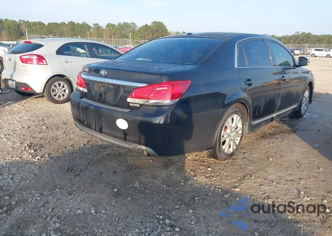 4T1BK3DB3BU404935: 44083741