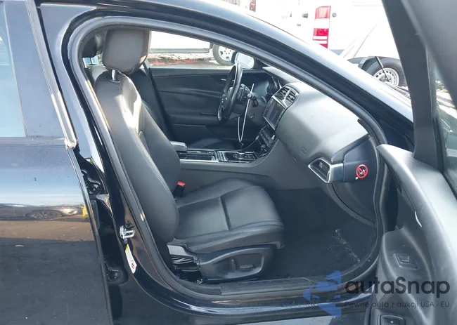 SAJAR4FX2JCP35800: 44083782