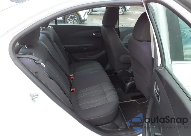 1G1JC5SH9C4204880: 44083838