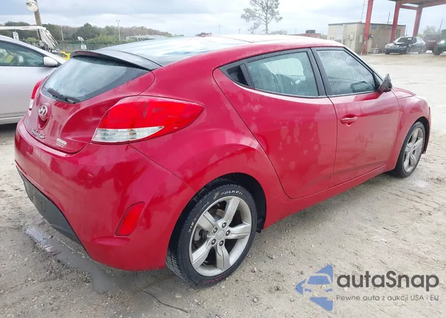 KMHTC6AD8FU234442: 44083889