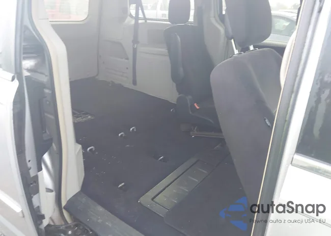 2D4RN5DG9BR660305: 44083928