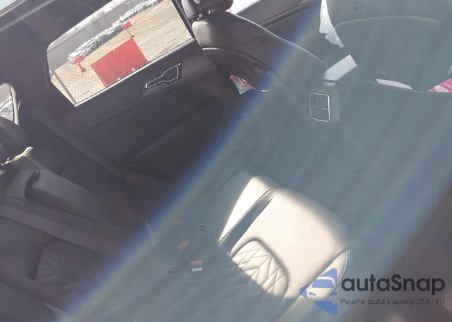 5XYK7CAF2PG015418: 44083934