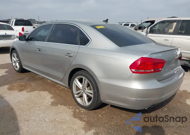 1VWCS7A3XEC015097: 44084034