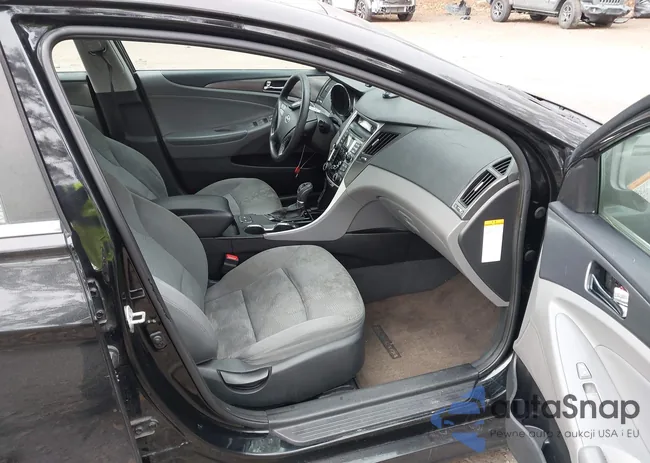 KMHEC4A45DA085273: 44084091