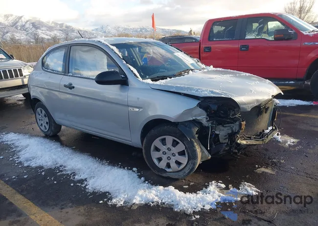 KMHCM36C99U117663: 44083170